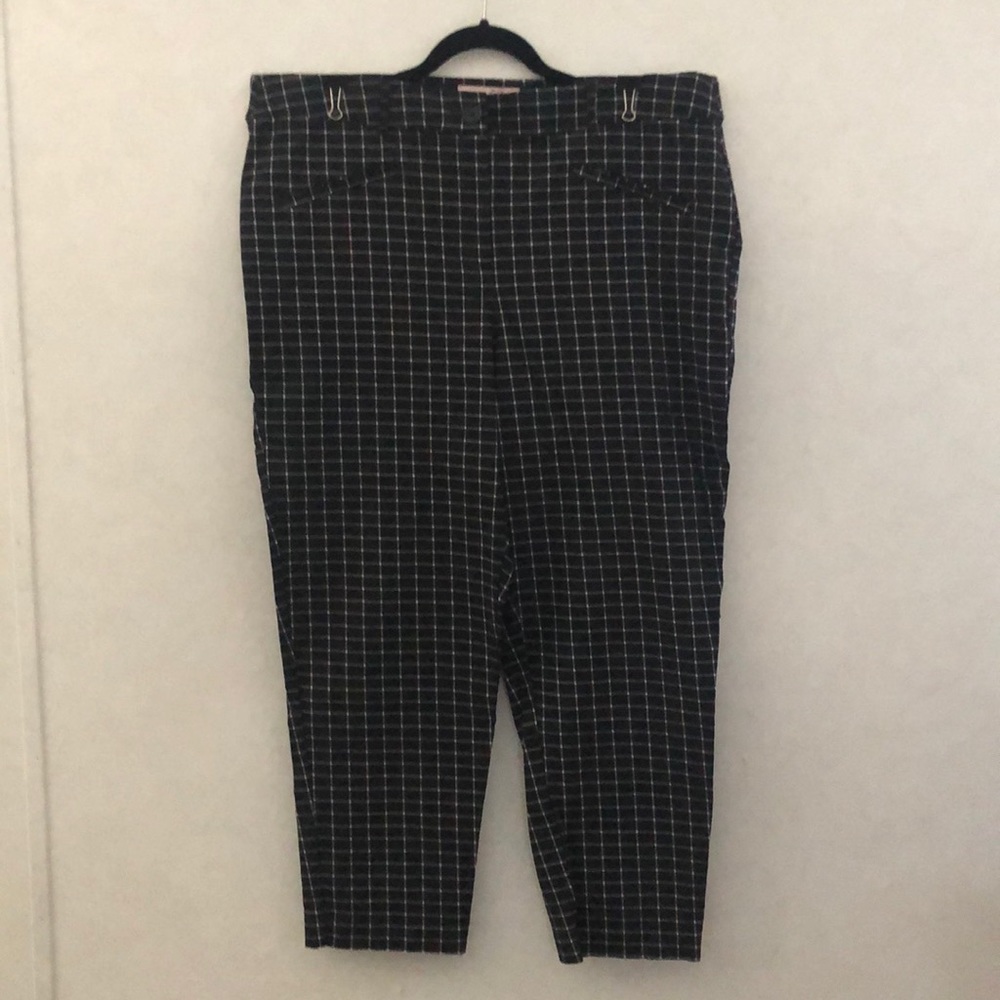 COPY - Versatile and Comfy Ankle Dress Slacks